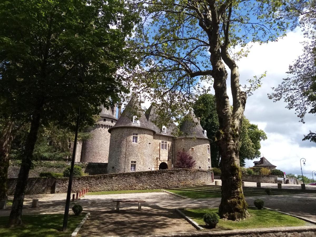 Le Grand Guillaume Maisonnette Independante Saint-Sornin-Lavolps Exterior foto